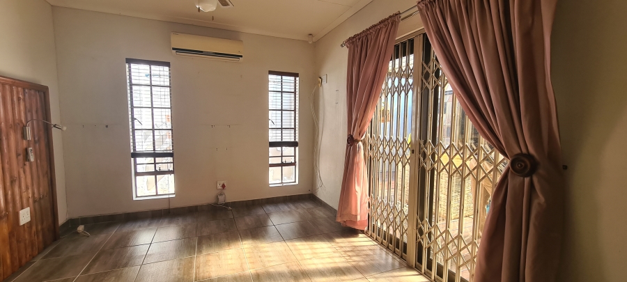 To Let 3 Bedroom Property for Rent in Cashan North West
